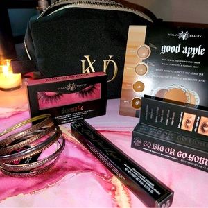 Kat Von D Makeup Set